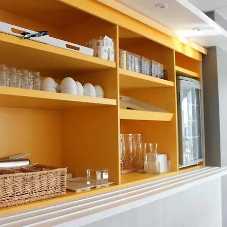 Premiere Classe Centre - Gare ホテル オベルネ